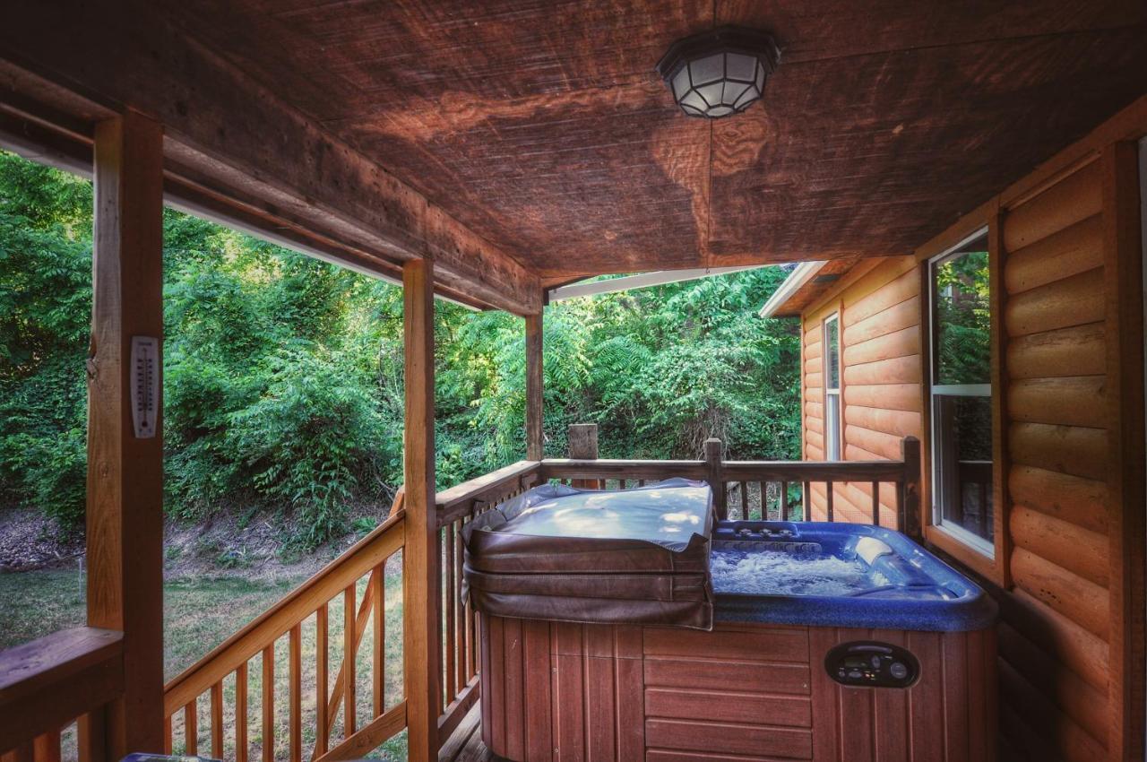 Remodelled Cabin! Great Location! Sevierville Kültér fotó